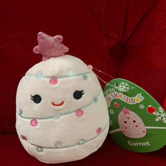 Garnet The Pink Christmas Tree Squishmallow Mystery Egg 2023 4” tall HTF - Picture 2 of 3